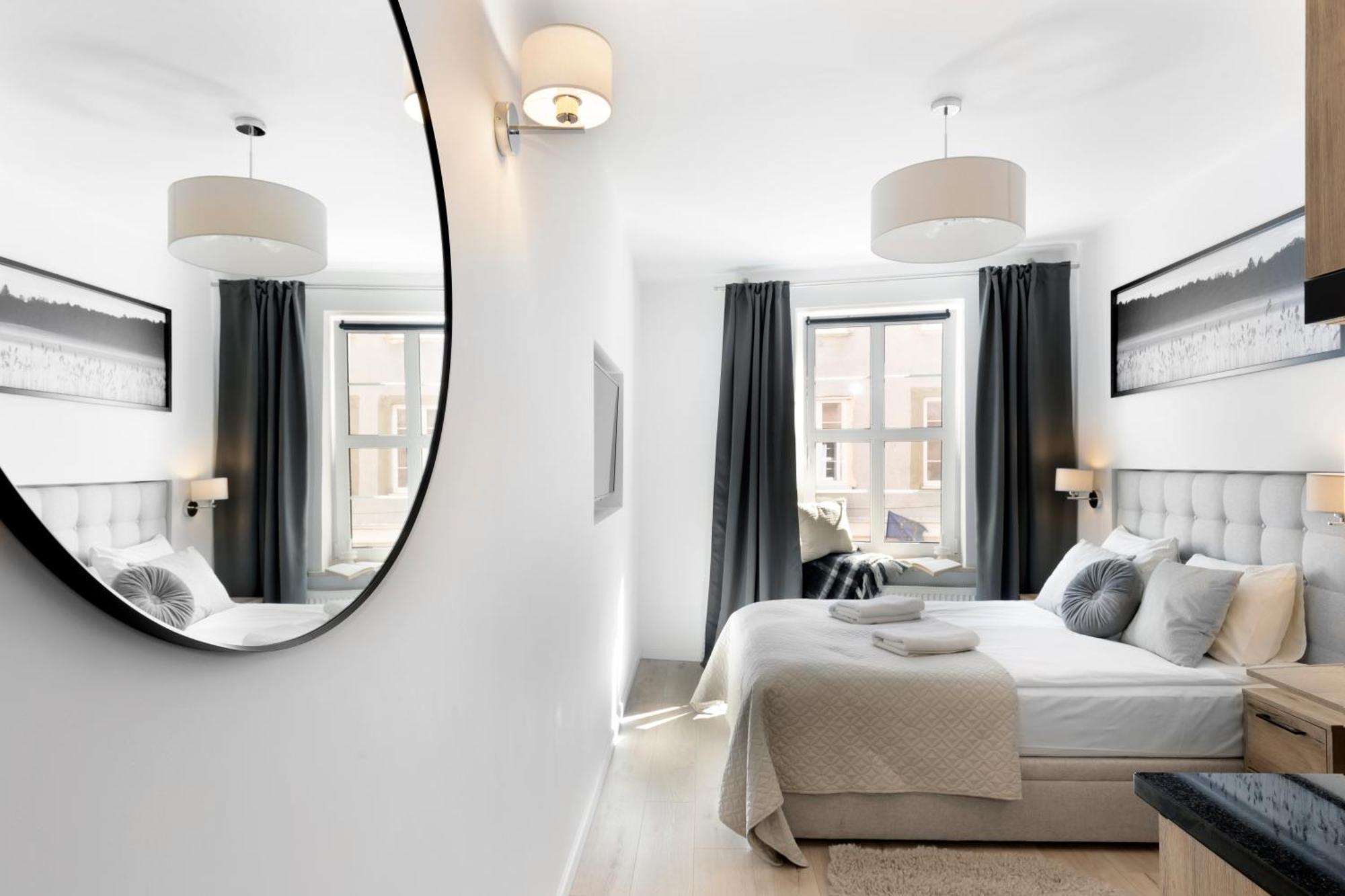 Elite Apartments Hamptons Old Town กดัญสก์ ภายนอก รูปภาพ